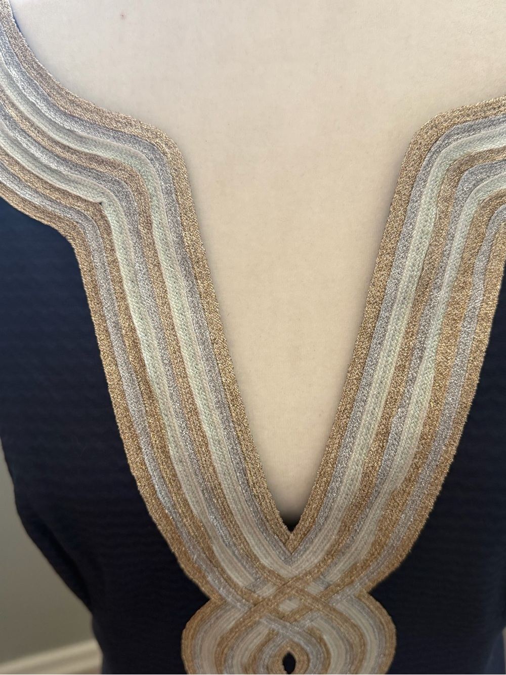 Lilly Pulitzer Navy Embellished Shift Dress Size 8 Gold Metallic Trim Cotton - Picture 6 of 10